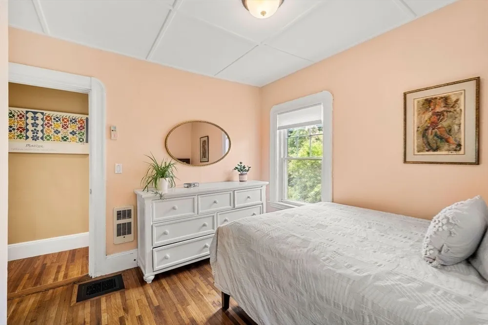 246 Burrill St, Swampscott, MA 01907
