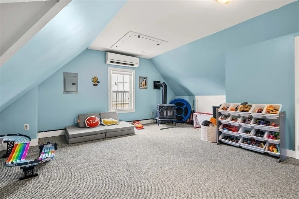 246 Burrill St, Swampscott, MA 01907