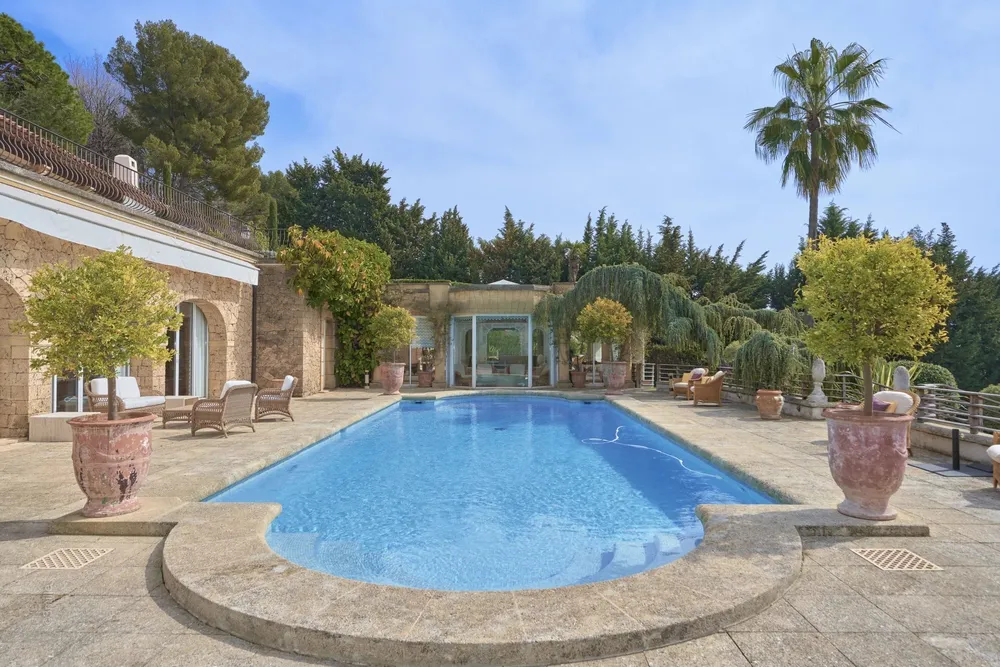 Cannes, 06400, France