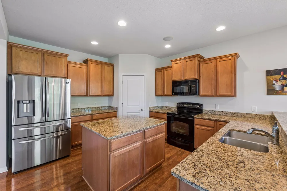 5100 Merrimac Ln N, Plymouth, MN 55446
