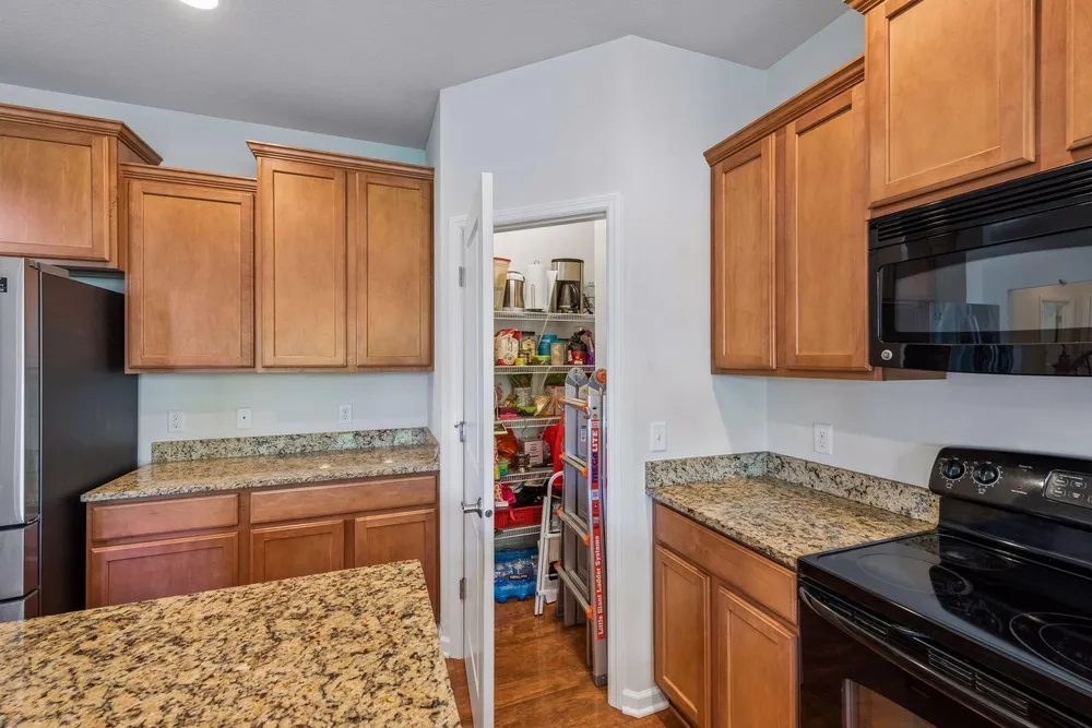 5100 Merrimac Ln N, Plymouth, MN 55446