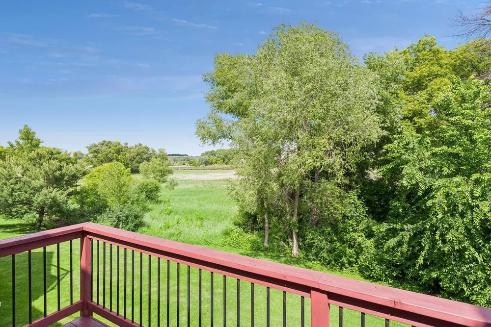 5100 Merrimac Ln N, Plymouth, MN 55446