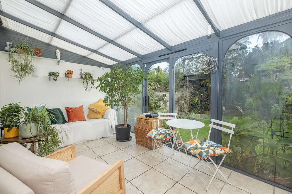 Rydal Gardens, Hounslow, TW3 photo 9