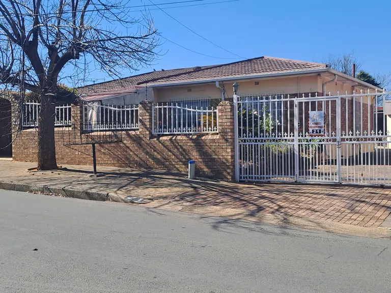 South Africa, Gauteng, Solheim, Hasselt Road, 21