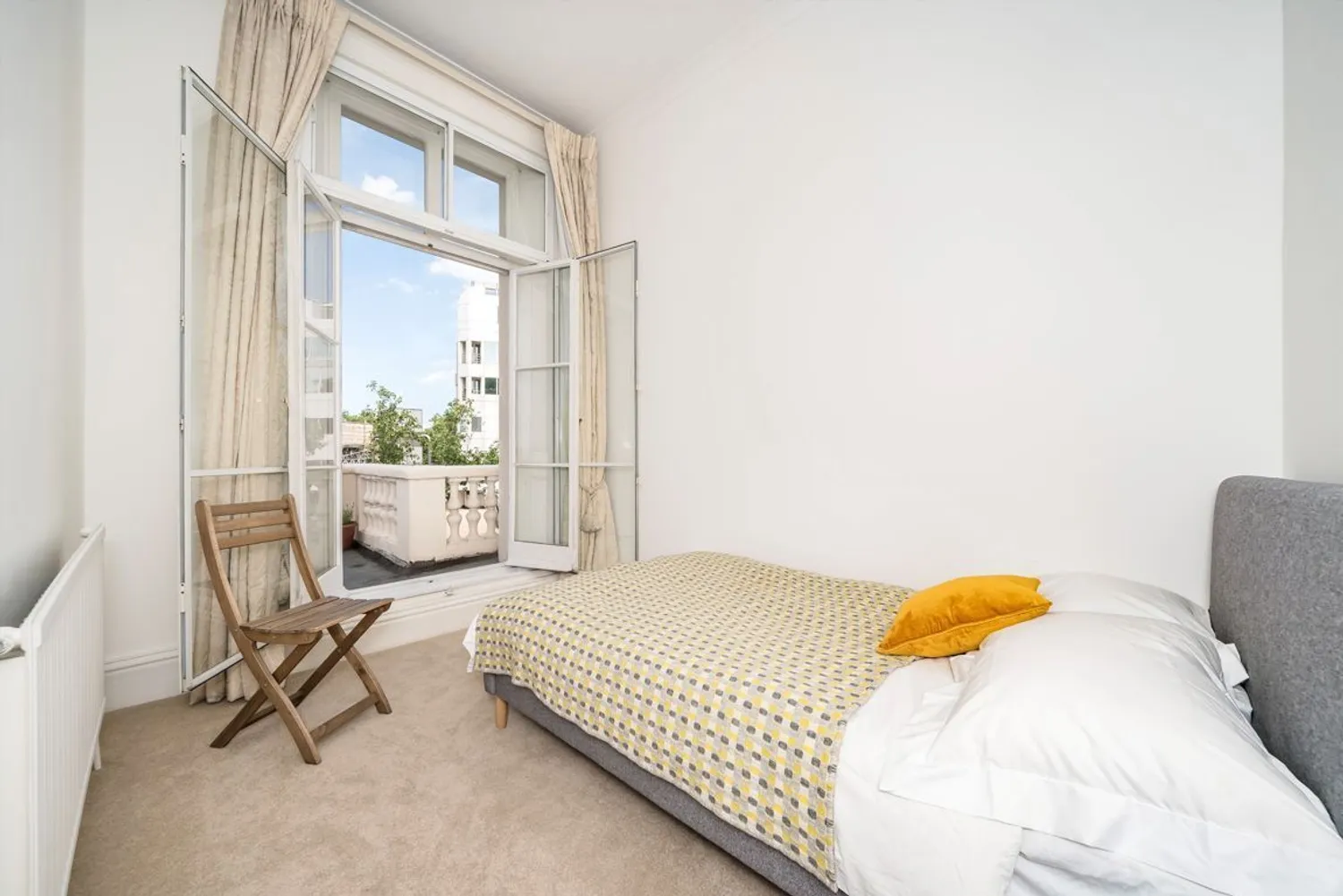 Bessborough Street, London, SW1V photo 8