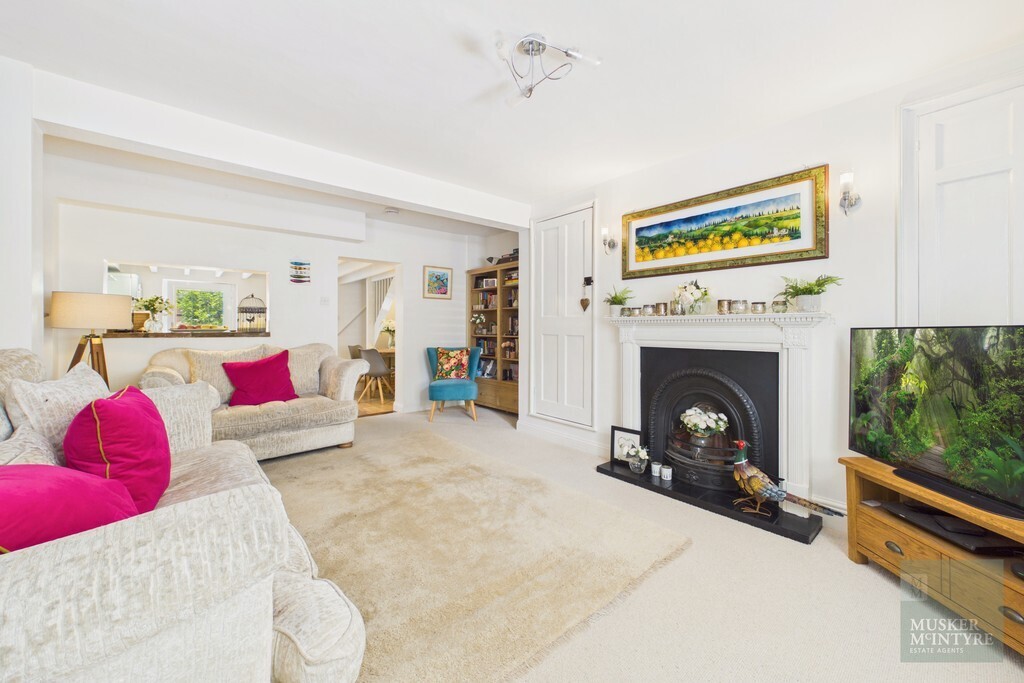 Upper Olland Street, Bungay Image 2