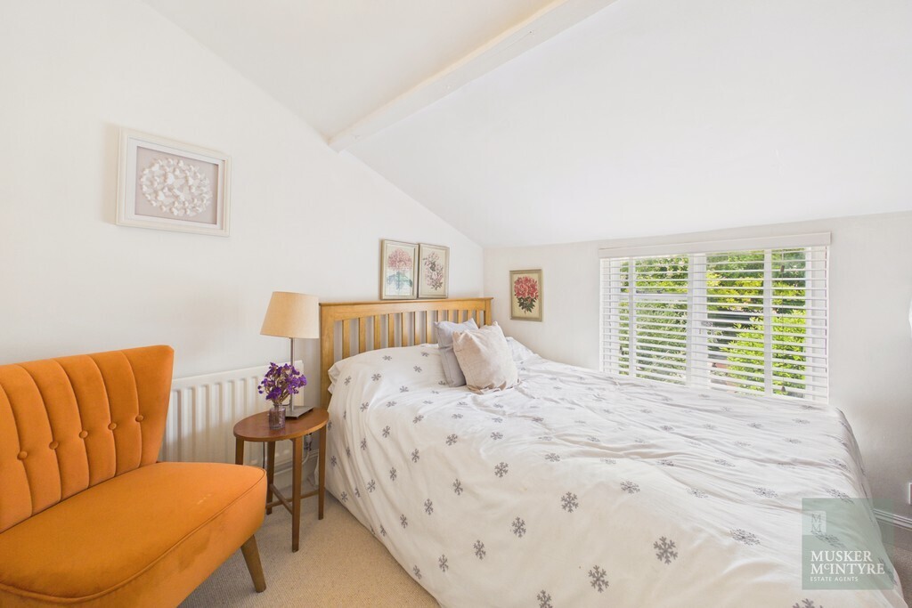 Upper Olland Street, Bungay Image 9