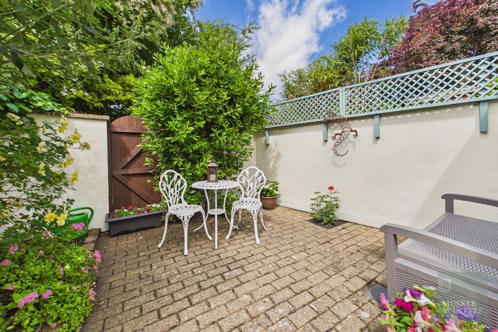Upper Olland Street, Bungay Image 12