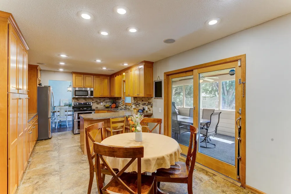 4880 149th Ct, Apple Valley, MN 55124