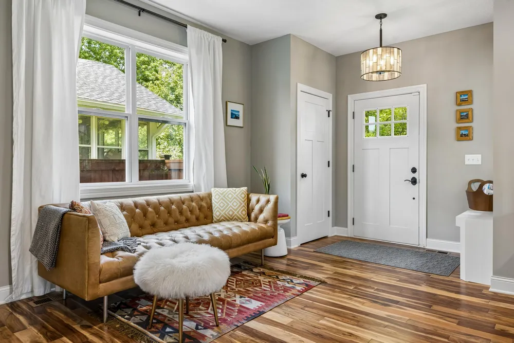 315 Pascal St S, Saint Paul, MN 55105