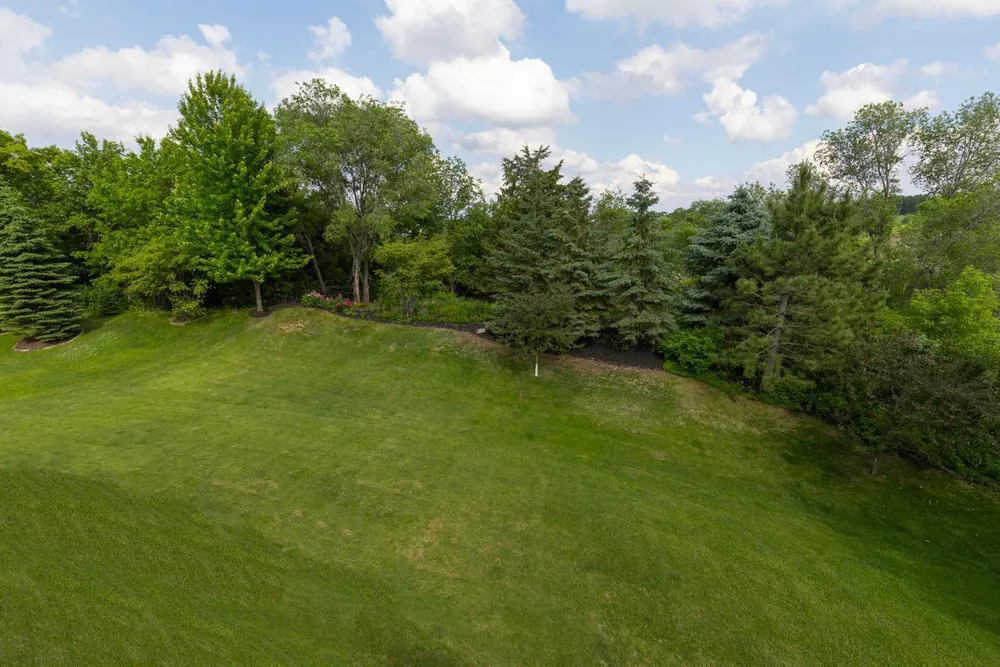 16331 Sohm Ct, Eden Prairie, MN 55347