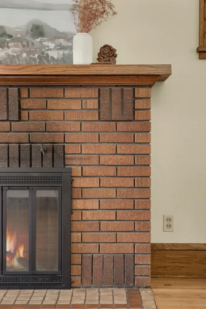 3015 E Minnehaha Pkwy, Minneapolis, MN 55417