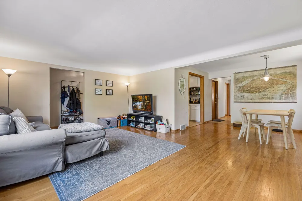 5300 Penn Ave S, Minneapolis, MN 55419