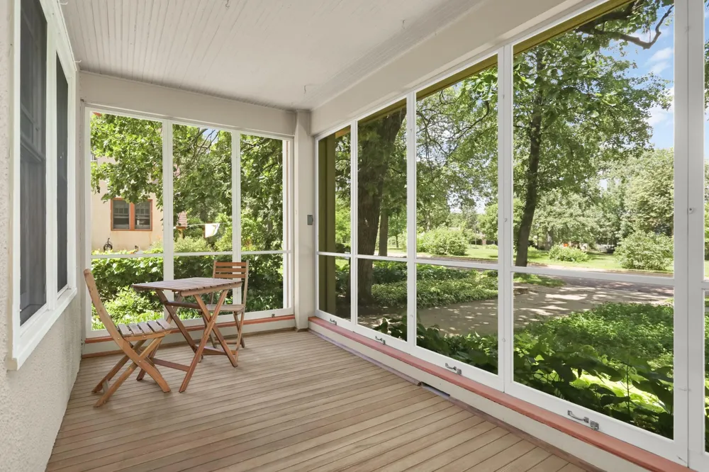 3015 E Minnehaha Pkwy, Minneapolis, MN 55417