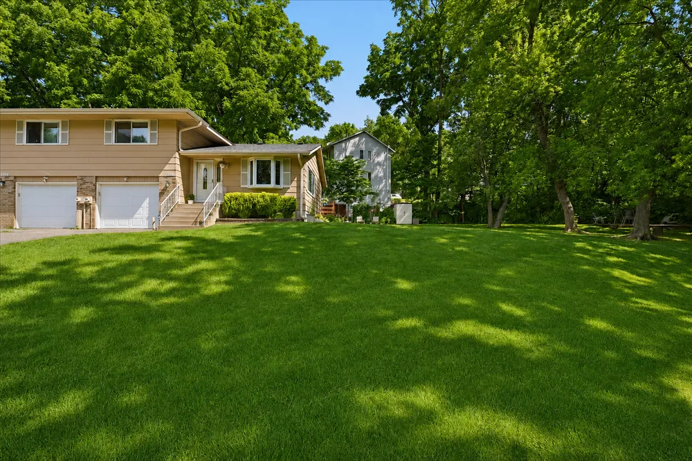 1906 Stryker Ave, West St Paul, MN 55118