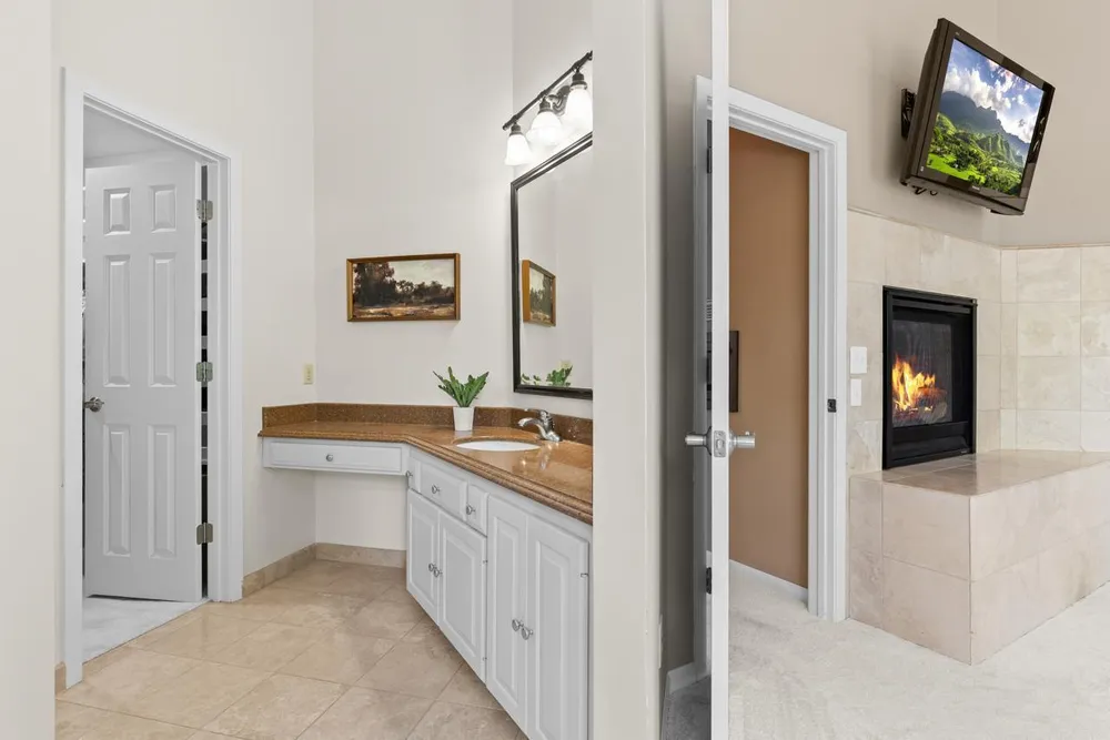 7708 Stonewood Ct, Edina, MN 55439