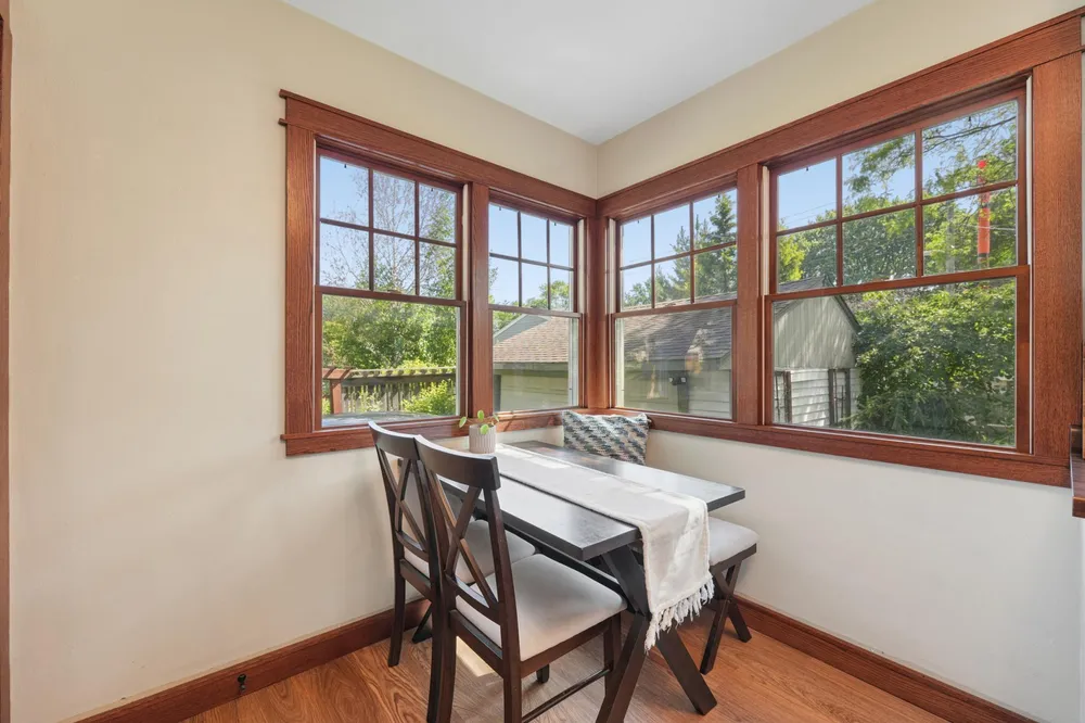 1576 Grotto St N, Saint Paul, MN 55117