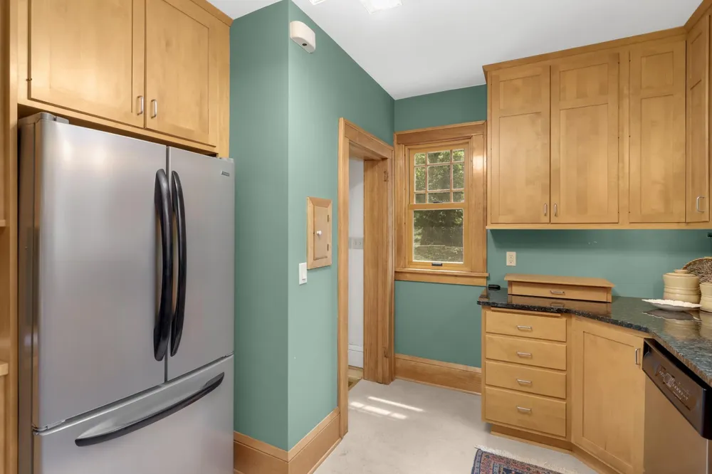 3015 E Minnehaha Pkwy, Minneapolis, MN 55417