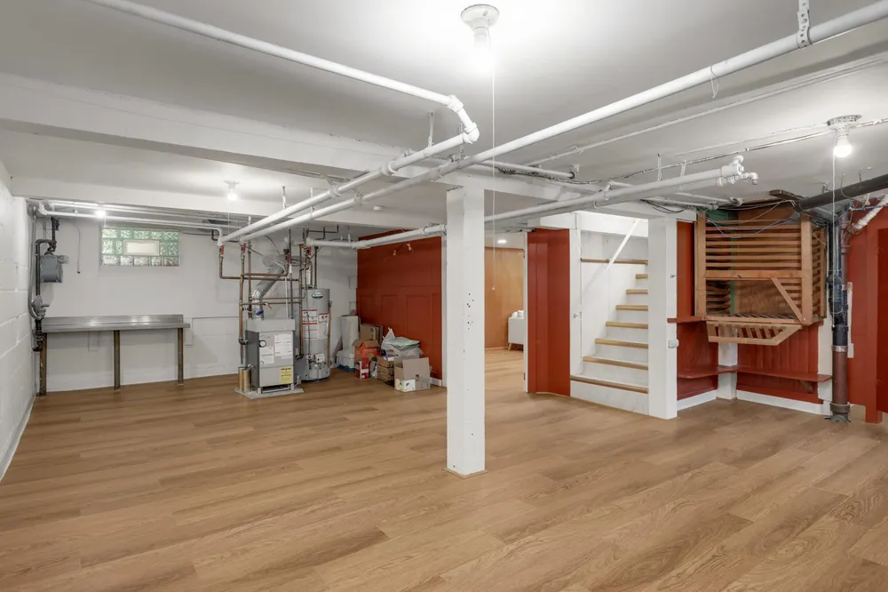 3015 E Minnehaha Pkwy, Minneapolis, MN 55417