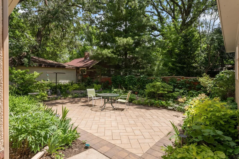 3015 E Minnehaha Pkwy, Minneapolis, MN 55417