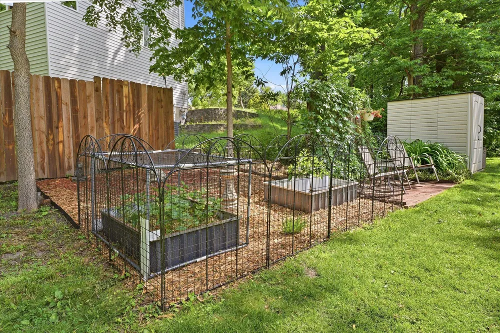 1906 Stryker Ave, West St Paul, MN 55118