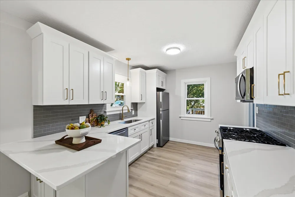 1245 Jefferson Ave, Saint Paul, MN 55105