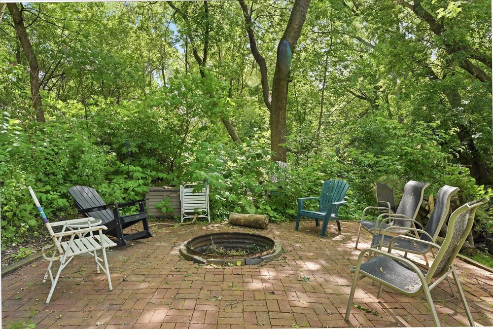 1906 Stryker Ave, West St Paul, MN 55118