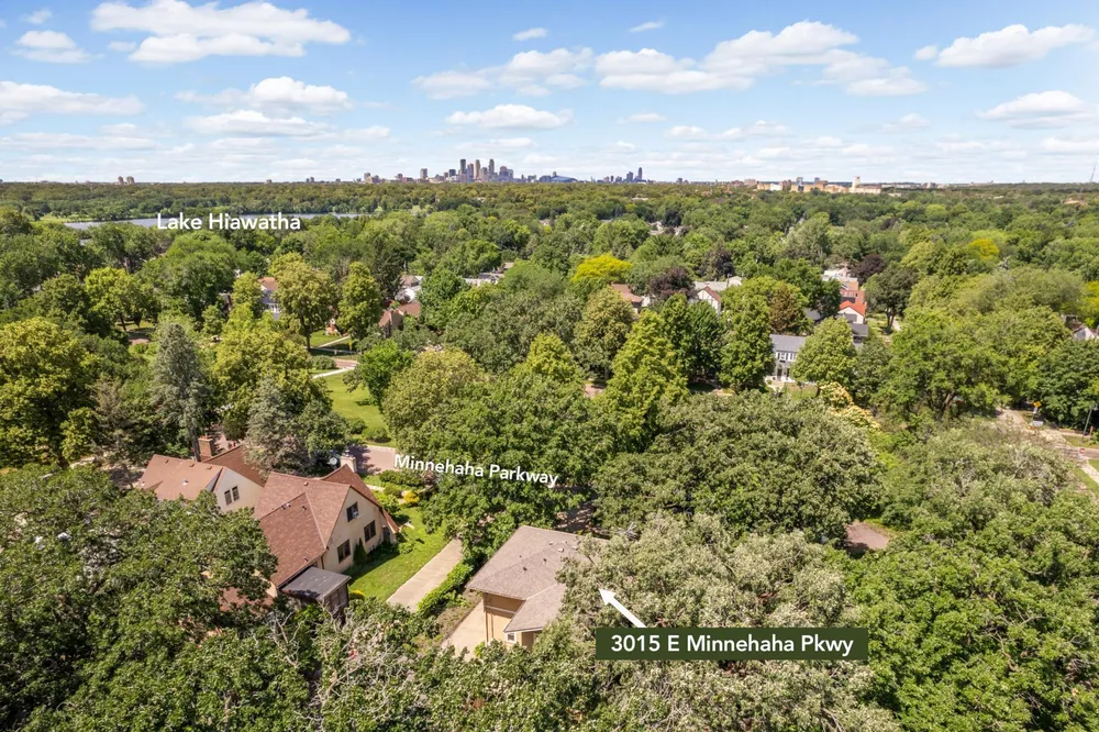 3015 E Minnehaha Pkwy, Minneapolis, MN 55417