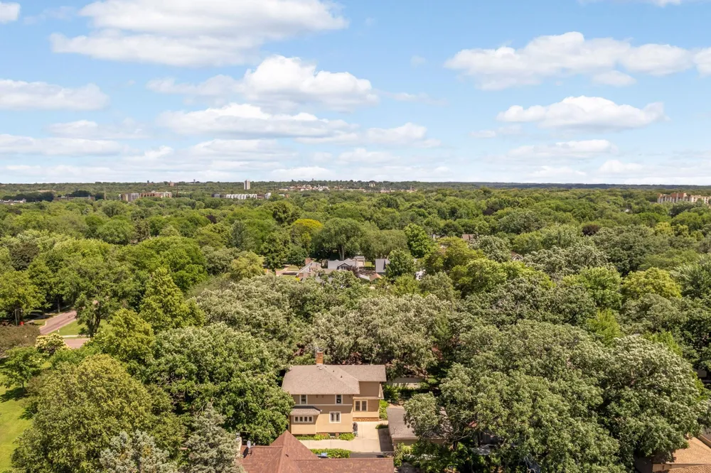 3015 E Minnehaha Pkwy, Minneapolis, MN 55417
