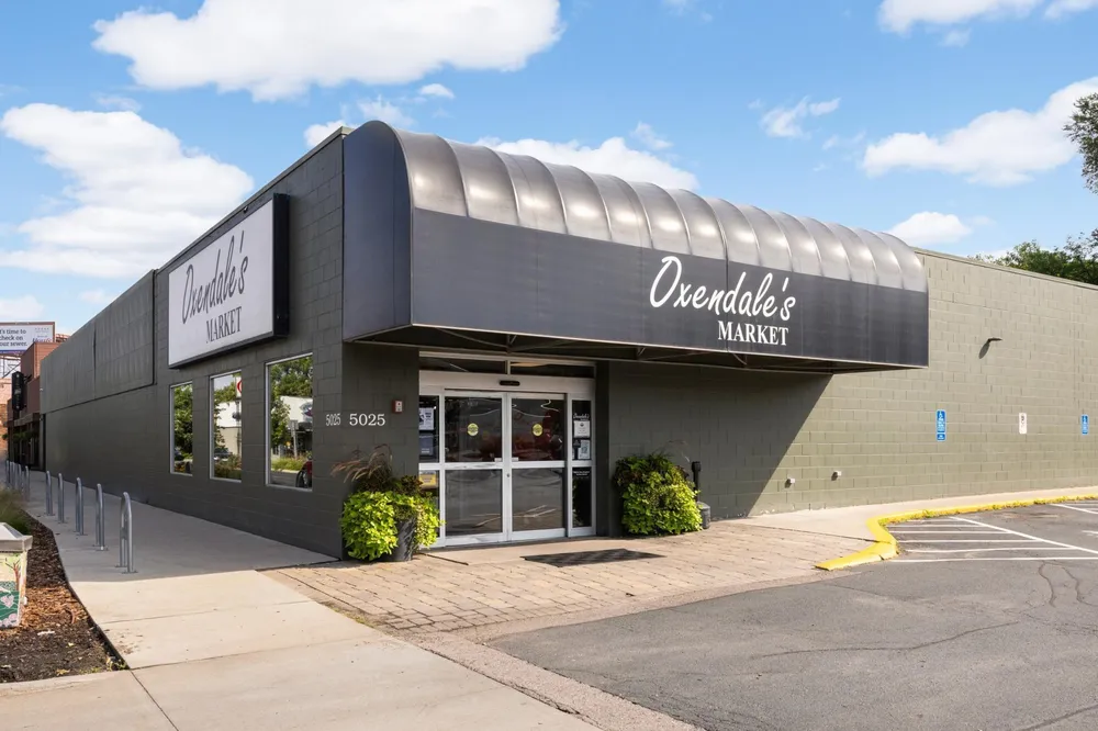 3015 E Minnehaha Pkwy, Minneapolis, MN 55417