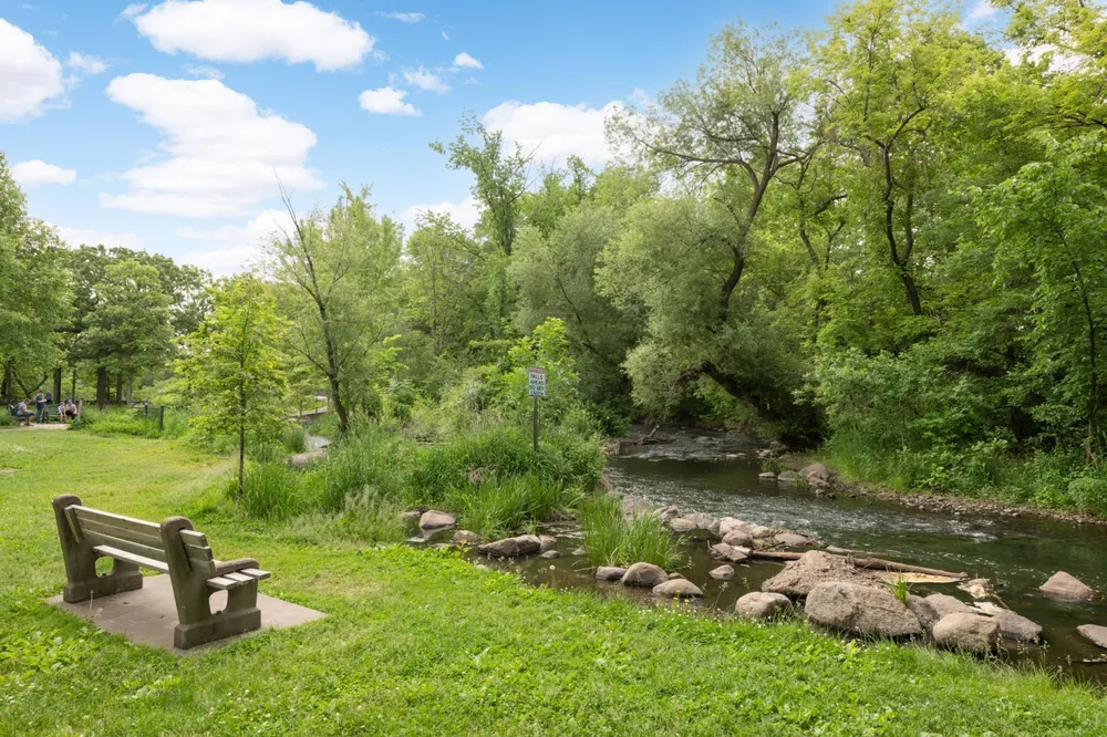 3015 E Minnehaha Pkwy, Minneapolis, MN 55417