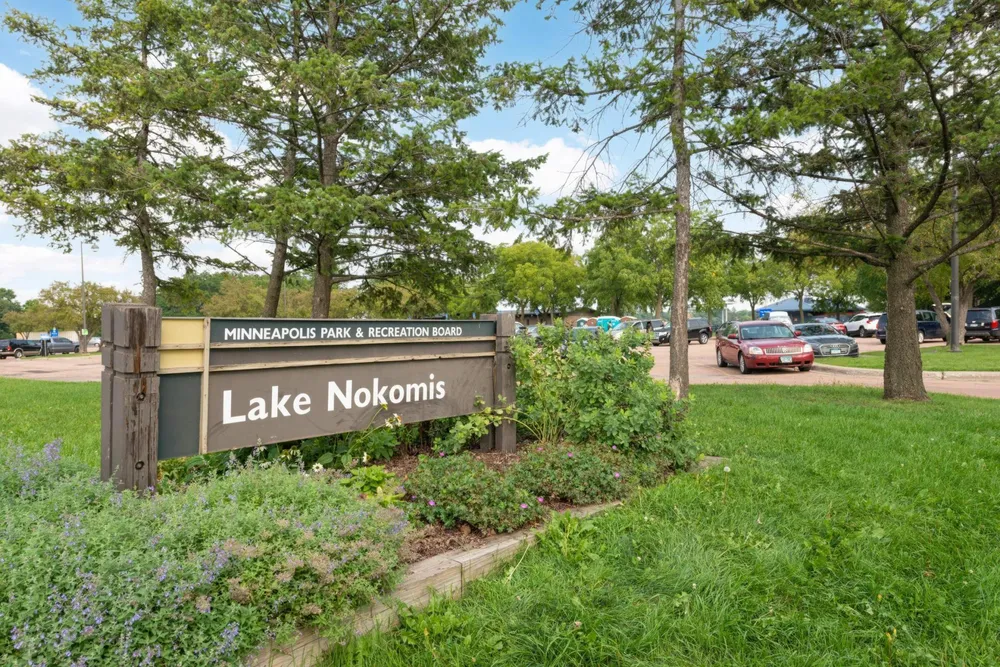 3015 E Minnehaha Pkwy, Minneapolis, MN 55417