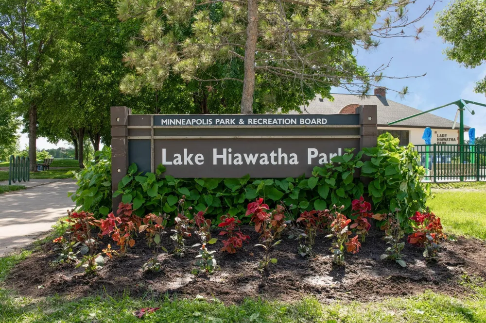 3015 E Minnehaha Pkwy, Minneapolis, MN 55417