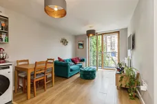 Burton Court, Bristol