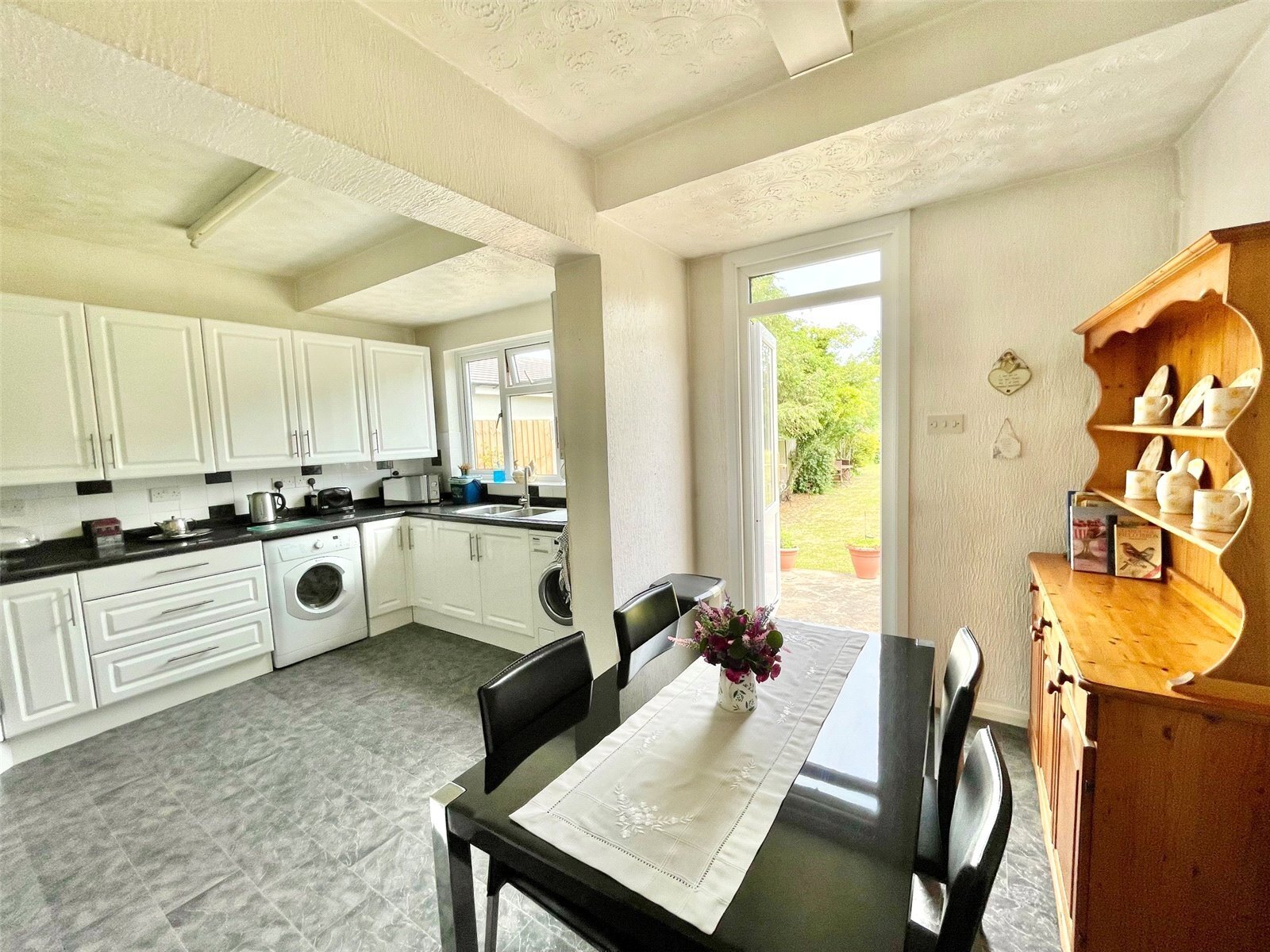 Elmsleigh Drive, Leigh-on-Sea, Essex, SS9 Image 9