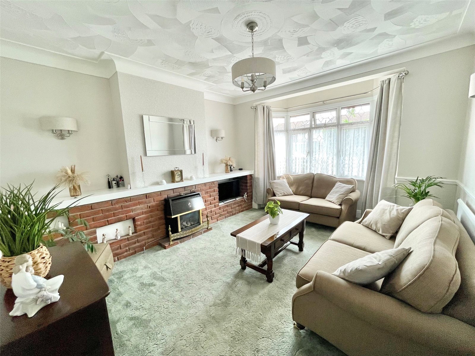 Elmsleigh Drive, Leigh-on-Sea, Essex, SS9 Image 5