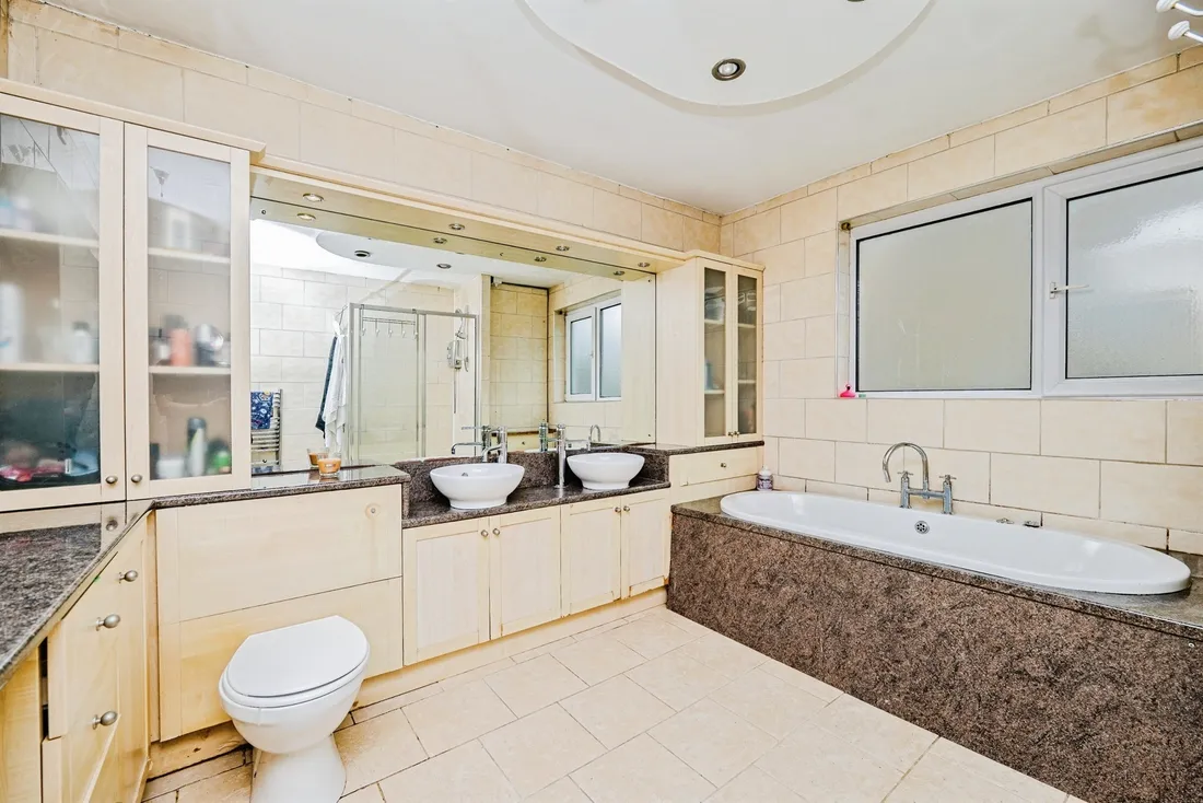 Property photo 12