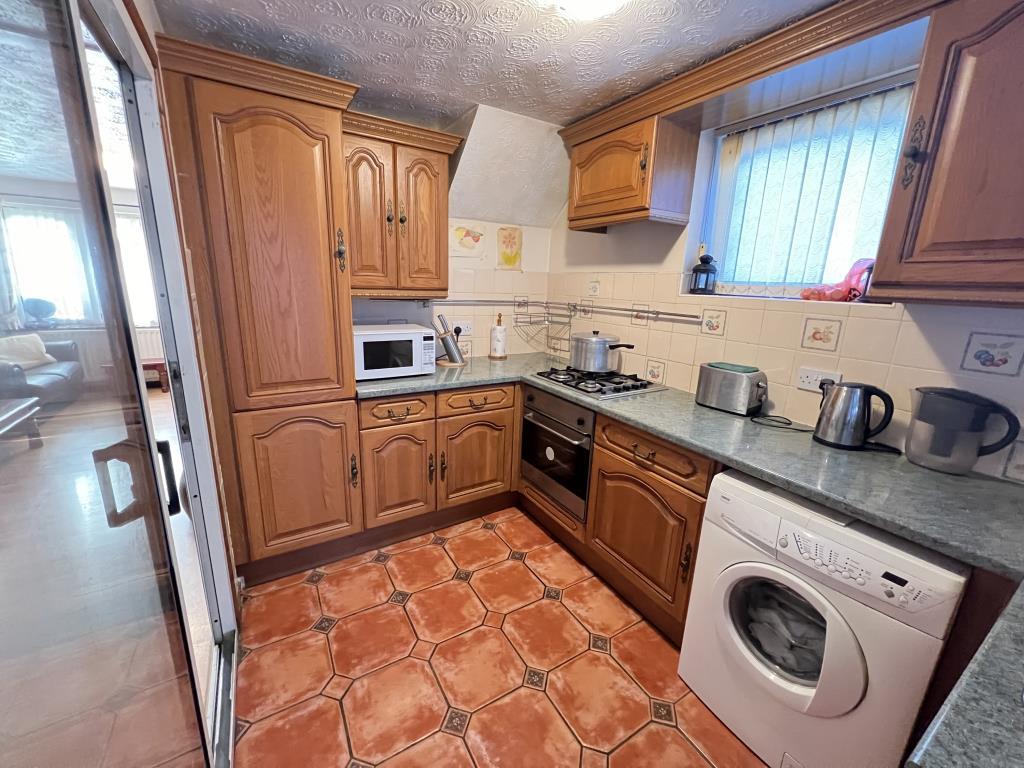 Dunnose Close, Foleshill, Coventry, Cv6 5td Image 4