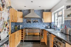 Croydon Road, Caterham, CR3 photo 5