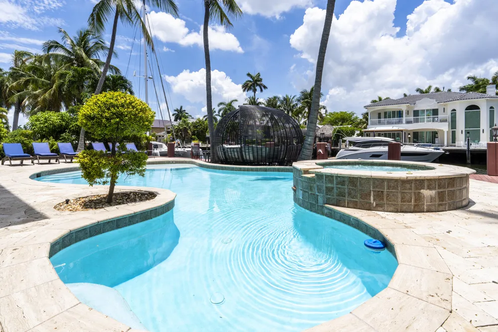 7 Pelican Dr, Fort Lauderdale, FL 33301