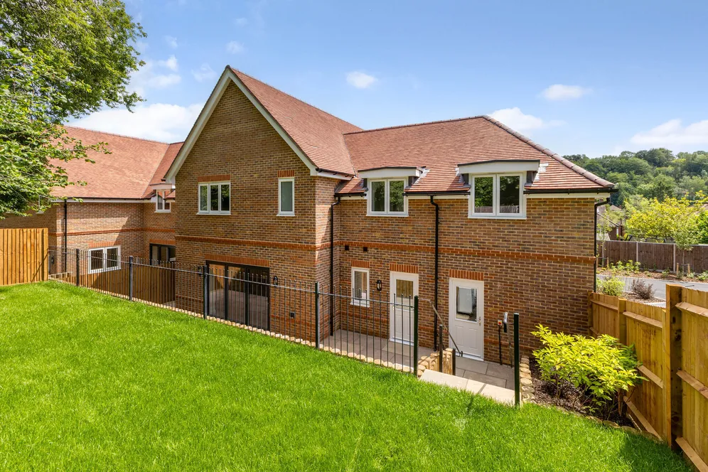 Herb Grove, Banstead, SM7 photo 13