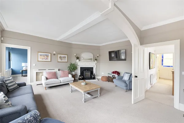 Angel Hill, Bury St Edmunds, IP33 photo 14