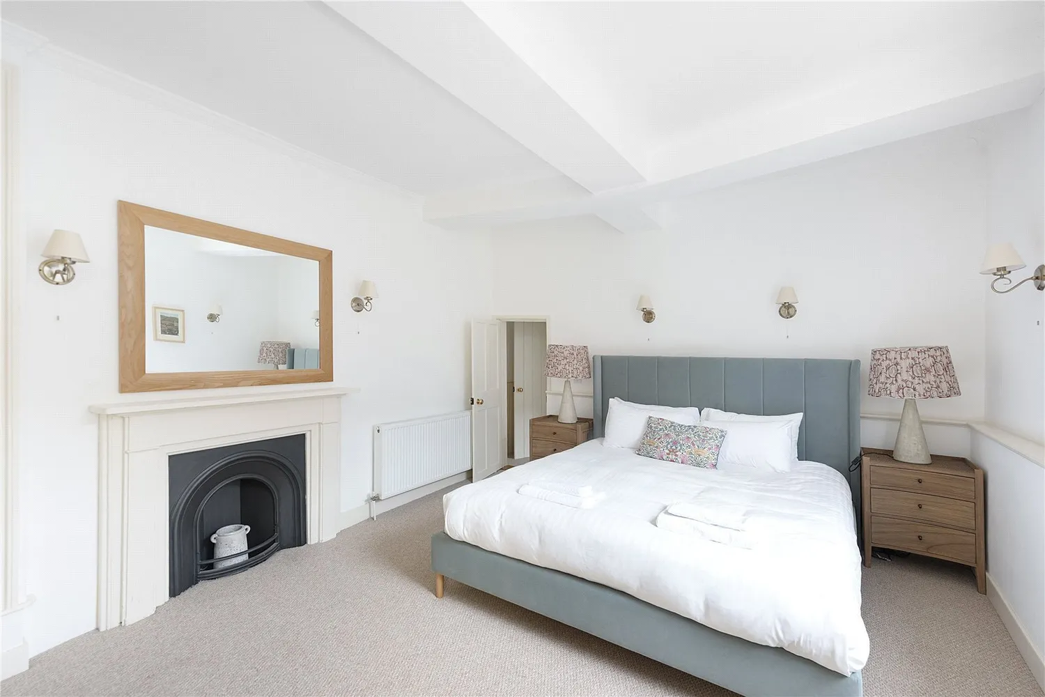 Angel Hill, Bury St Edmunds, IP33 photo 18
