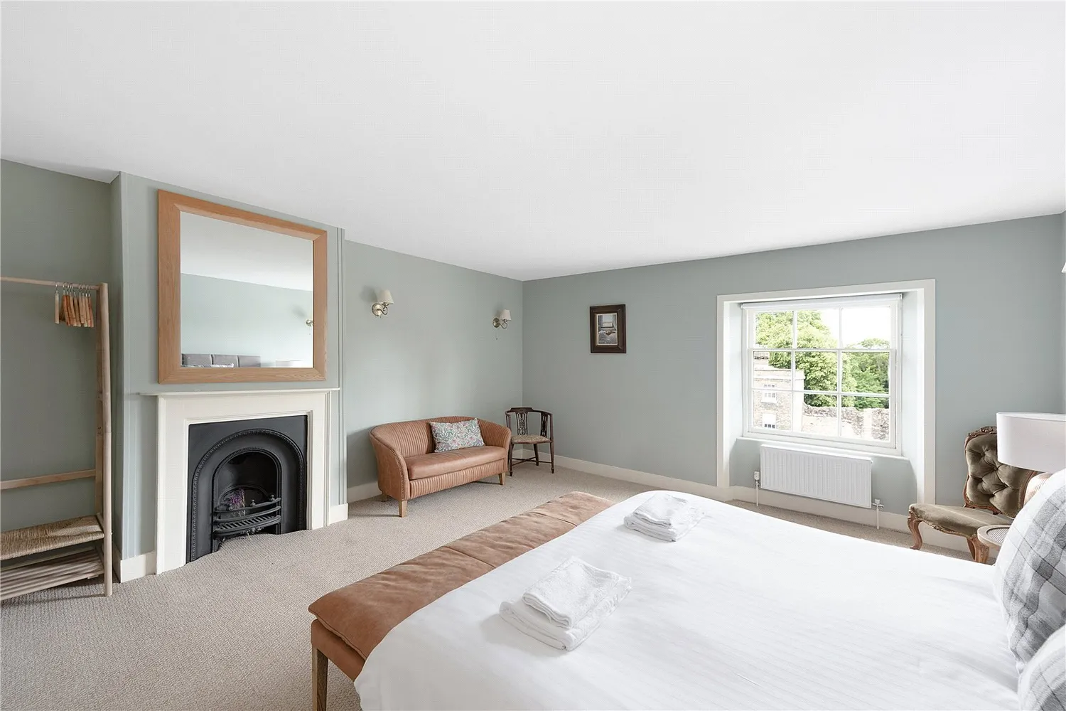 Angel Hill, Bury St Edmunds, IP33 photo 20