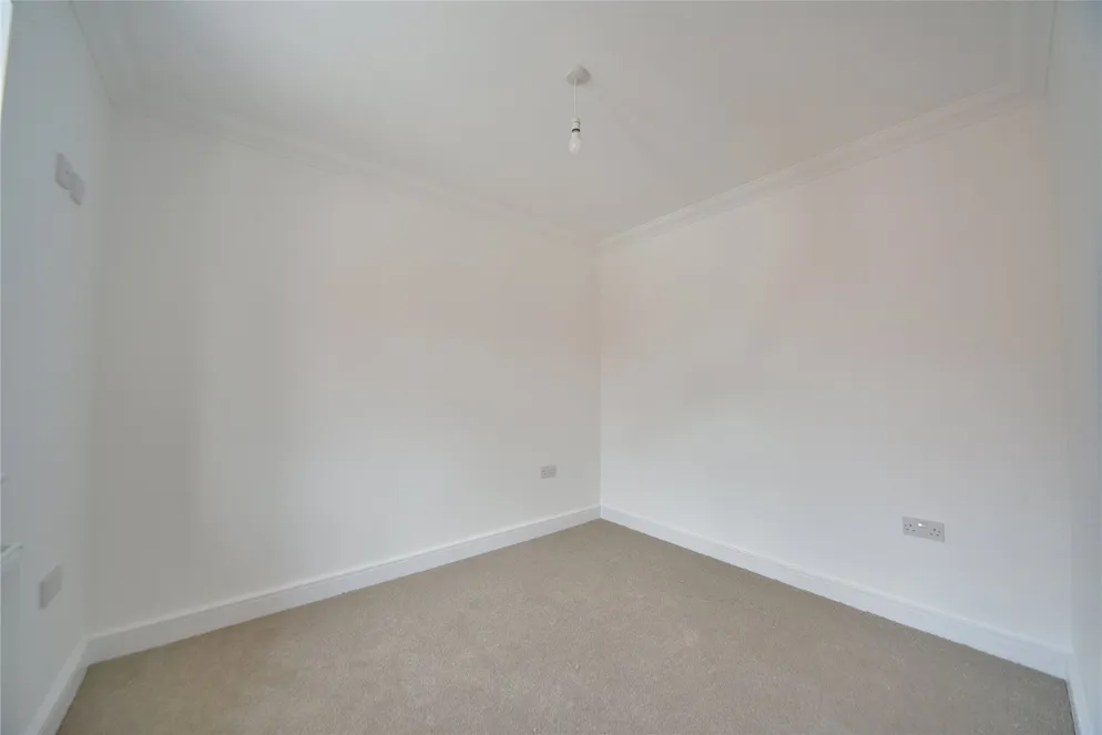 Property carousel item 12