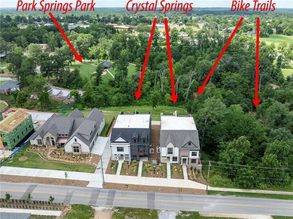 1033 NW A St, Bentonville, AR 72712