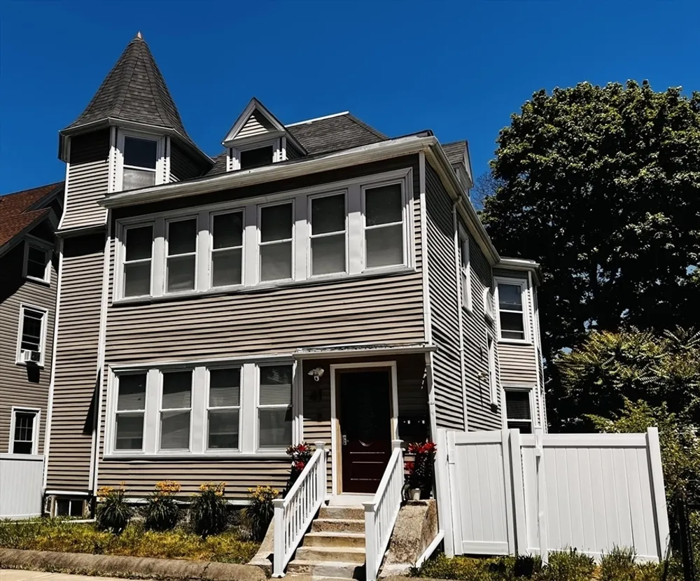 41 Gleason St, Boston, MA 02121