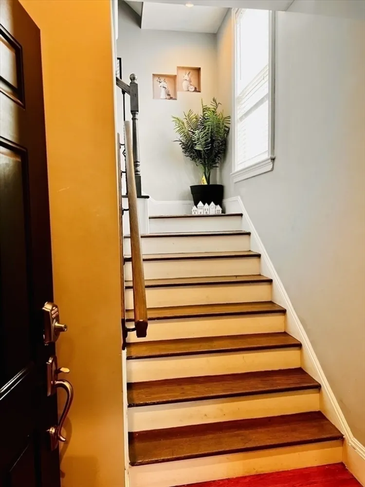 41 Gleason St, Boston, MA 02121