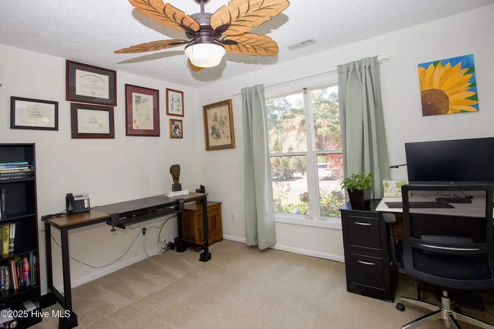 320 Hiscott Ln, Pinehurst, NC 28374