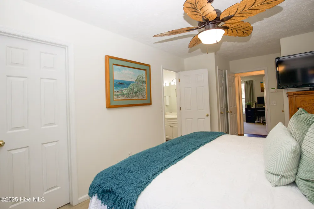 320 Hiscott Ln, Pinehurst, NC 28374